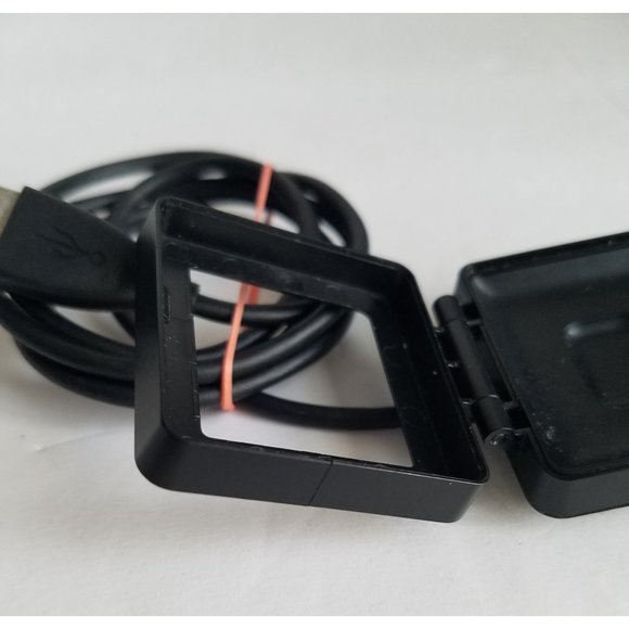 Fitbit Blaze USB Charger - Picture 2 of 8